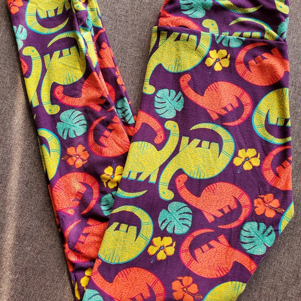 Lularoe dinosaur leggings